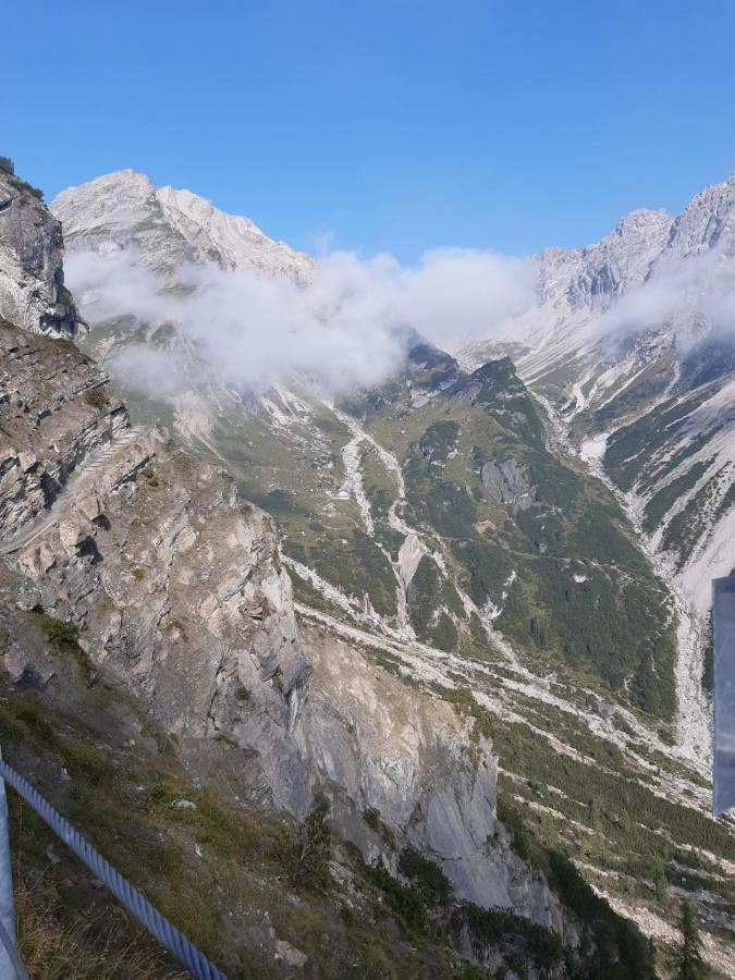 Haus Agerer Fewo 2. Stock Tarrenz Exteriér fotografie